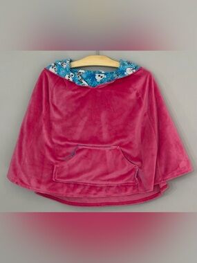 Girls Hooded Poncho w/Front Pocket (shoulder to shoulder approx 17in)